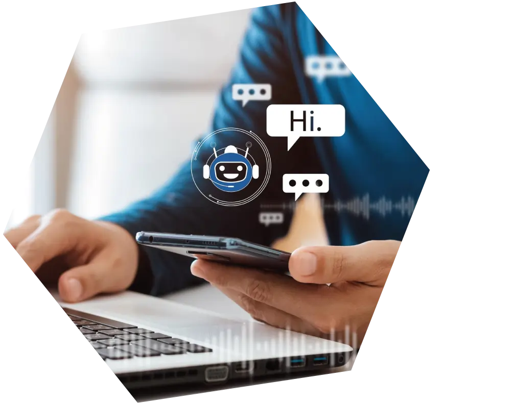 ki-leistung-nutzen Ein Mann spricht mit der KI seines Handys