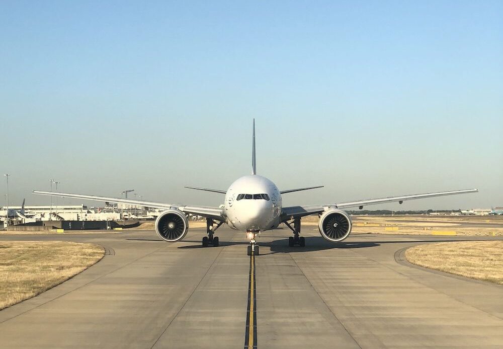 Flugzeug Kloten Zürich https://digimacbook.com/wp-content/uploads/2026/01/Flugzeug-Kloten-Zuerich-e1769165784720.jpeg